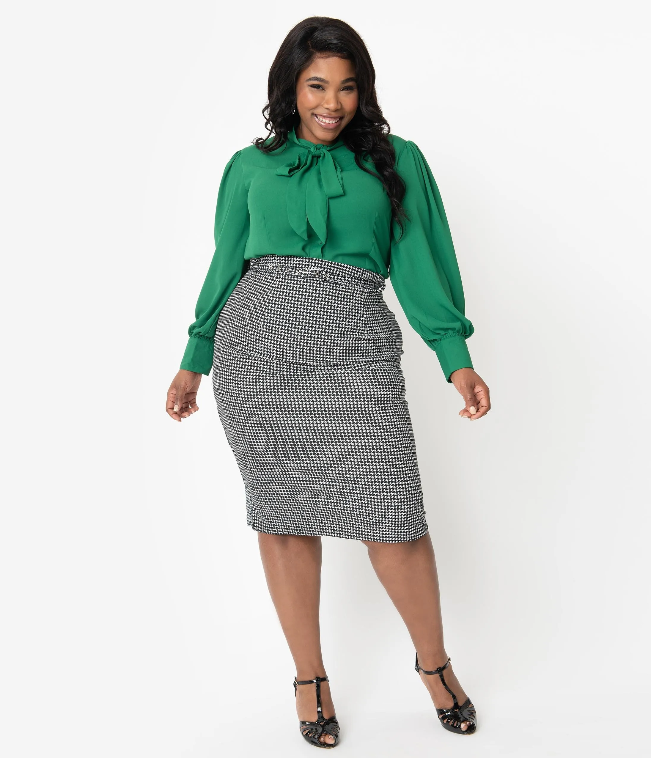 Unique Vintage Plus Size 1960s Black & White Houndstooth High Waist Marcia Wiggle Skirt