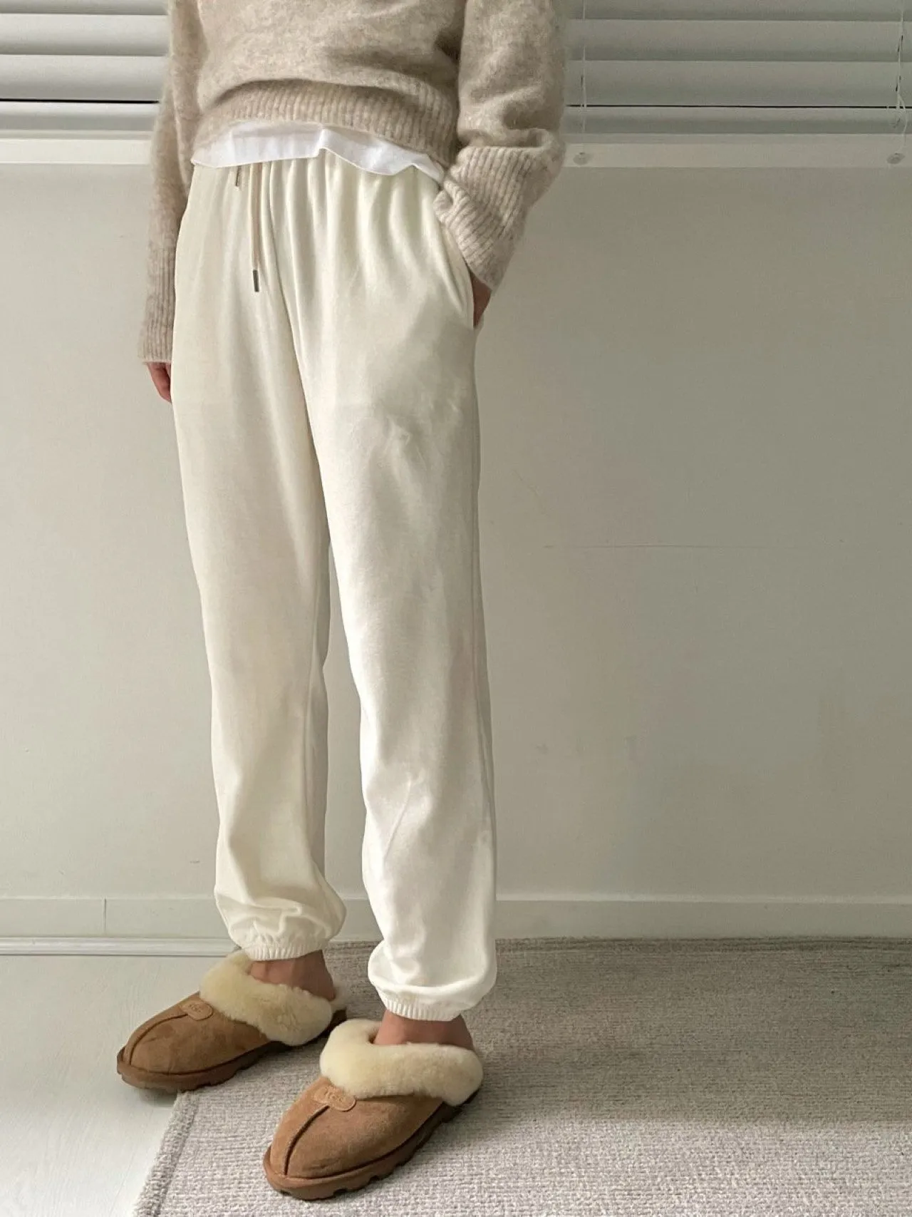 VELVET JOGGER TROUSERS